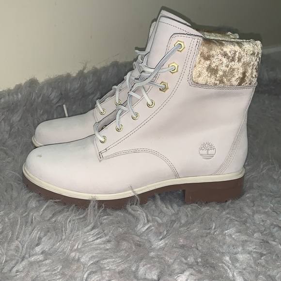 Timberlands - Picture 2 of 4